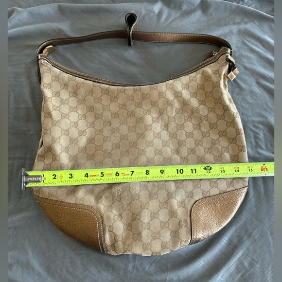 GUCCI Gold GG Pattern Canvas Shoulder Bag Authentic Gucci Link Inside Lining - Picture 4 of 11